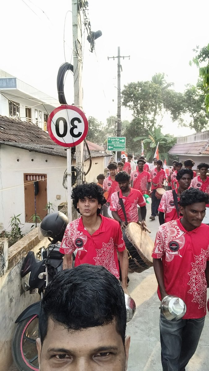 safeershareef tweet media