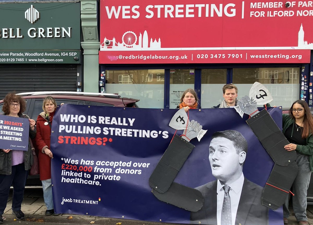 Shocking disrespect towards a potential PM just because he is bankrolled by health corporations. Please send complaints to the campaign group ‘Just Treatment’. <a href="/JustTreatment/">Just Treatment 💊</a> #NHS <a href="/LBCNews/">LBC News</a> <a href="/LabourList/">LabourList</a> <a href="/SocialistHealth/">Socialist Health Association</a>