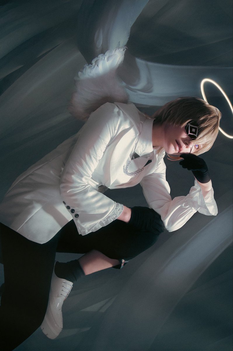 アユム tweet media