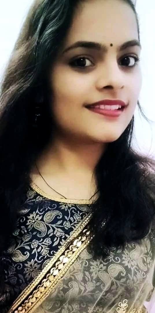 JatGaneshJi's tweet image. ऐसी #filter वाली फोटो ही आगे जाकर समाज व परिवार के #फिल्टर फाङ देती है ।

यह चकाचौंध चार दिन की चांधनी है 

अब वही अंधेरी राते और सुनसान दीवारें।