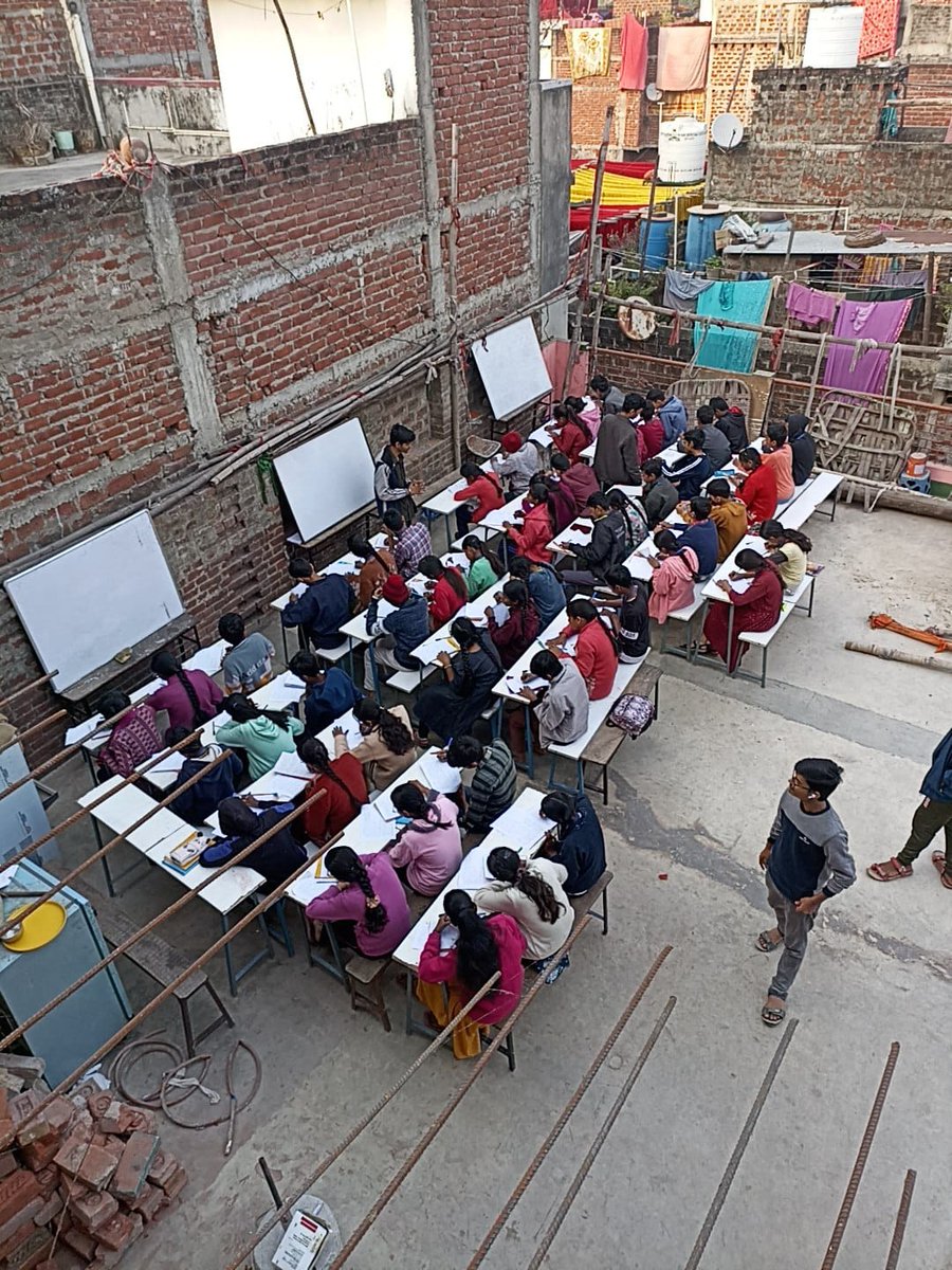 vrikshbdchange's tweet image. At Vriksh Pathshala, learning means understanding not memorizing.
Our Activity-Based Learning makes classrooms creative, fun, and hands-on.
When learning is enjoyable, every child becomes unstoppable.

#ActivityBasedLearning #VrikshPathshala #LearnWithFun