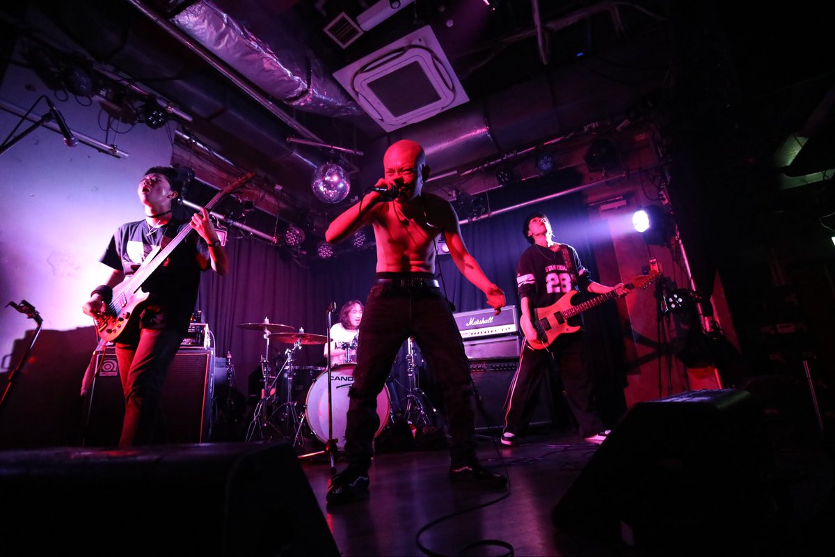 【📸 𝐋𝐢𝐯𝐞 𝐏𝐡𝐨𝐭𝐨 📸】

2025.12.05.(金) 新宿HEIST

MELLCAMP.× Shinjuku club SCIENCE presents
『CAMPFIRE 2025』

Thank you!!

🥁Support Dr. Q x.gd/A5pEZ
📷Photo by <a href="/_photo_Aya/">Aya ❀</a>