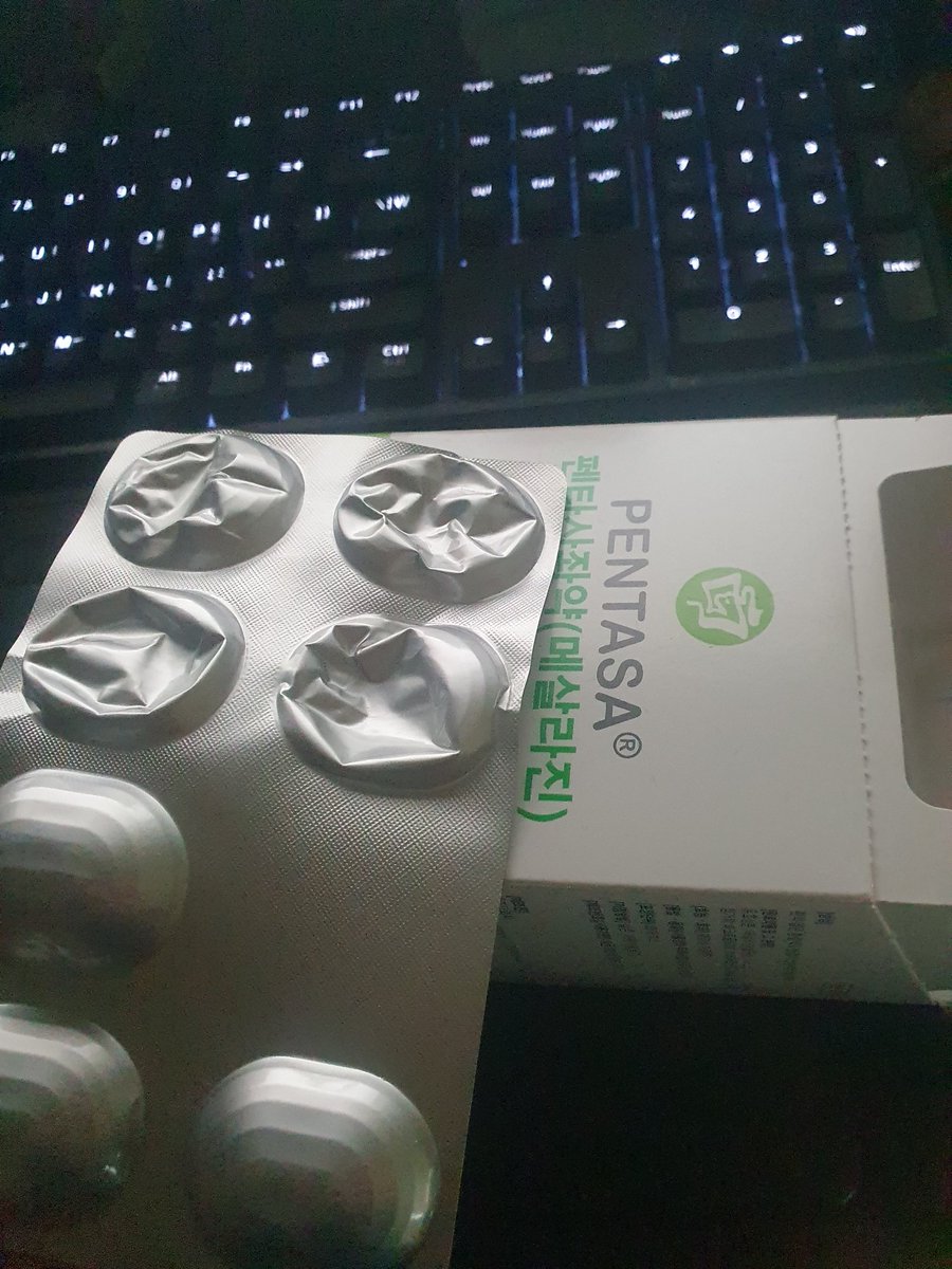 좌약 꾸준히 쓰니까 몸이 확실히 낫고있어요.

(해석:섹스하자 섹스 떡치고싶다)