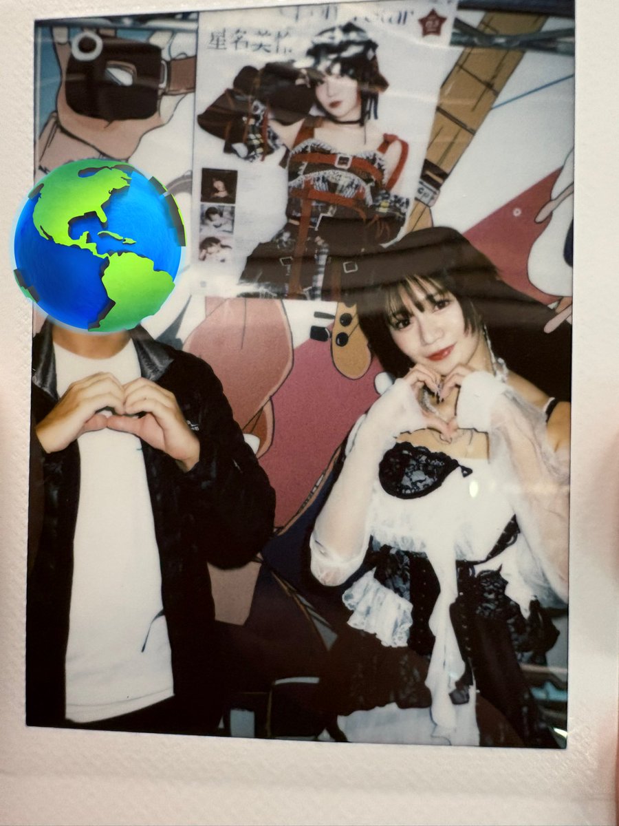 美怜ちゃんのCDは全種類が¥2500でサイン入りチェキに必要なのは¥6000