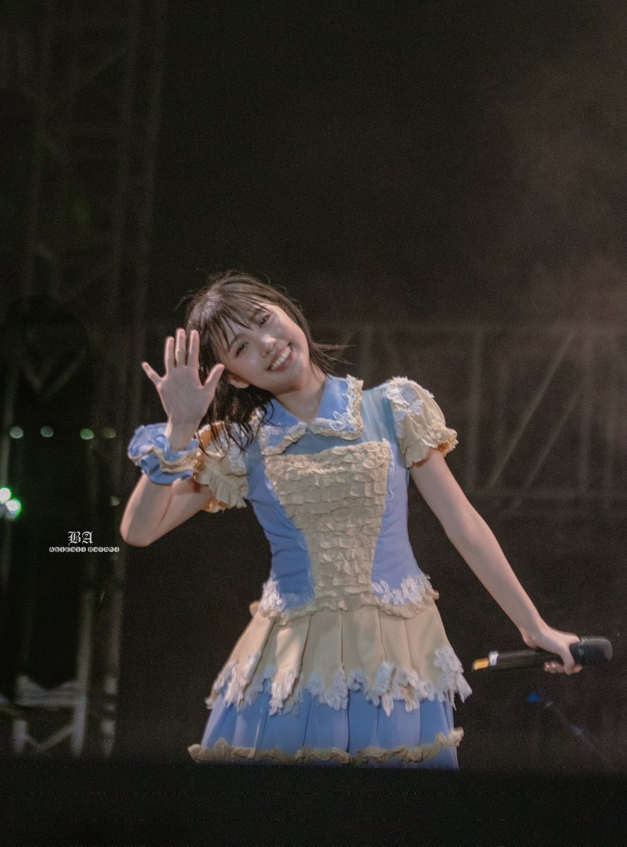 Serving charm and sunshine on stage ✨

  <a href="/AM_EllaJKT48/">gabriela abigail</a>
📍 Gelegar Musik Prambanan 2025
