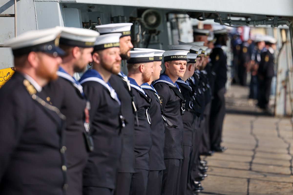 HMS Lancaster tweet media