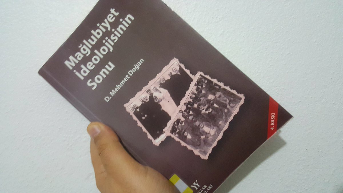 Mehmed Doğan Hoca'ya Allah rahmet eylesin. Okuyup da beğenmediğim bir kitabı hiç olmadı. Mağlubiyet İdeolojisinin Sonu da hem içerik hem üslûb itibariyle gayet tatmin edici bir okumaydı. Kemalizmin nitelikli bir tenkidi olarak tavsiye edilir, vesselam. #kitap #tarih