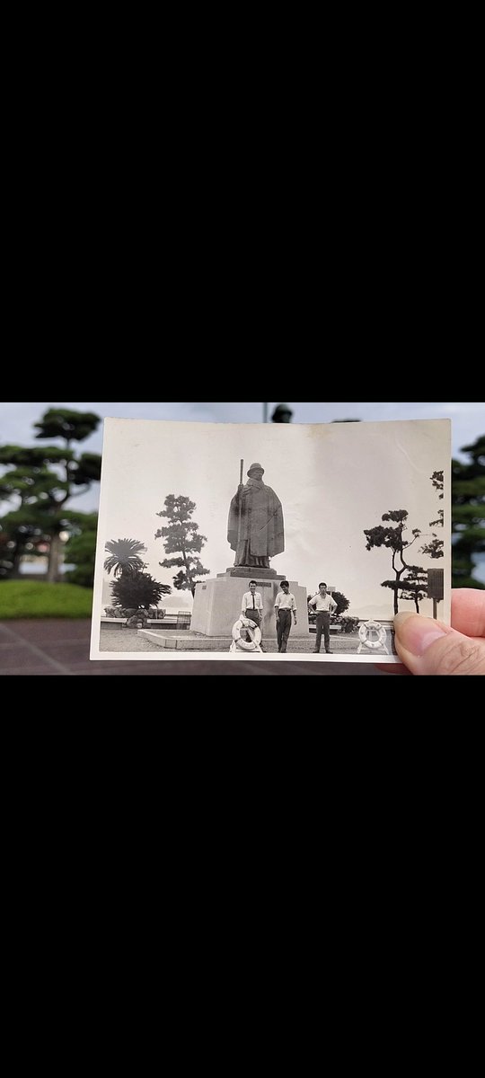 andy_sra1133's tweet photo. #カーアンドライフ
2024年11月
車中泊の大先輩である叔父を尋ねて四国から車中泊で猪名川へ行った折に手渡された今は亡き父の若かりし頃の写真をみて

その写真が撮られた 鳥羽の真珠島へ供養の旅 https://t.co/wFsl6wtsjk