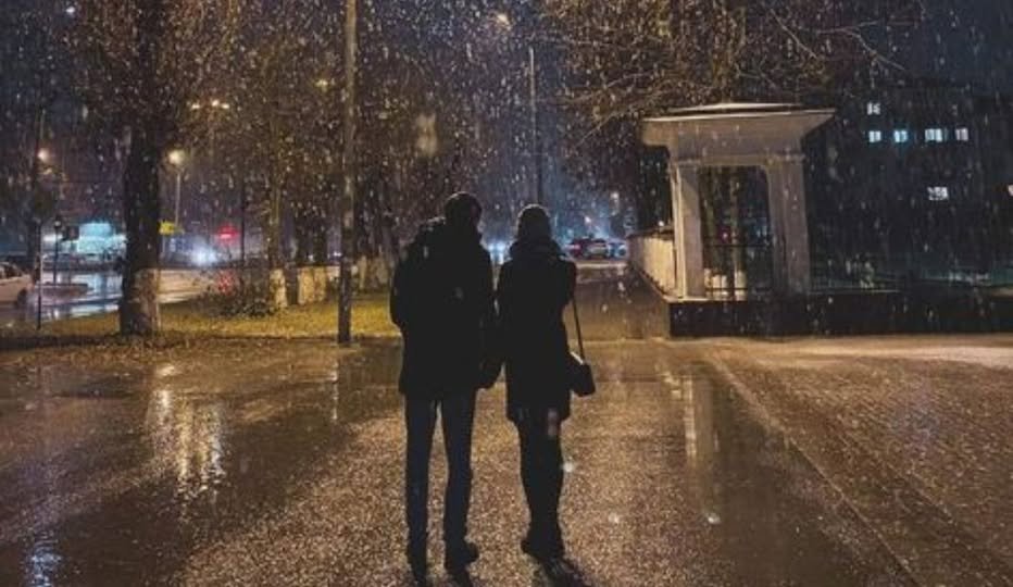 انا 
وانتِ 
وليالي ديسمبر..♡゙