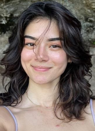 code_loop_'s tweet image. She disappeared like never really existed 😭