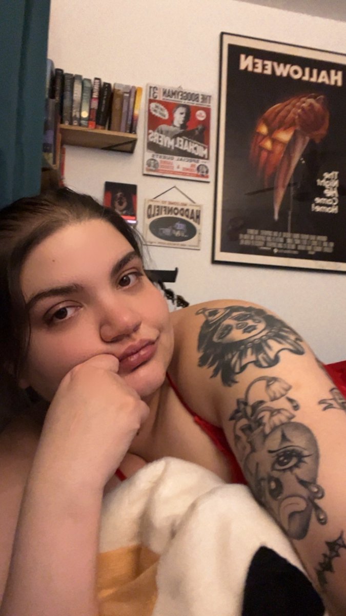 𝖑𝖆𝖚𝖗𝖊𝖓♡︎ tweet media