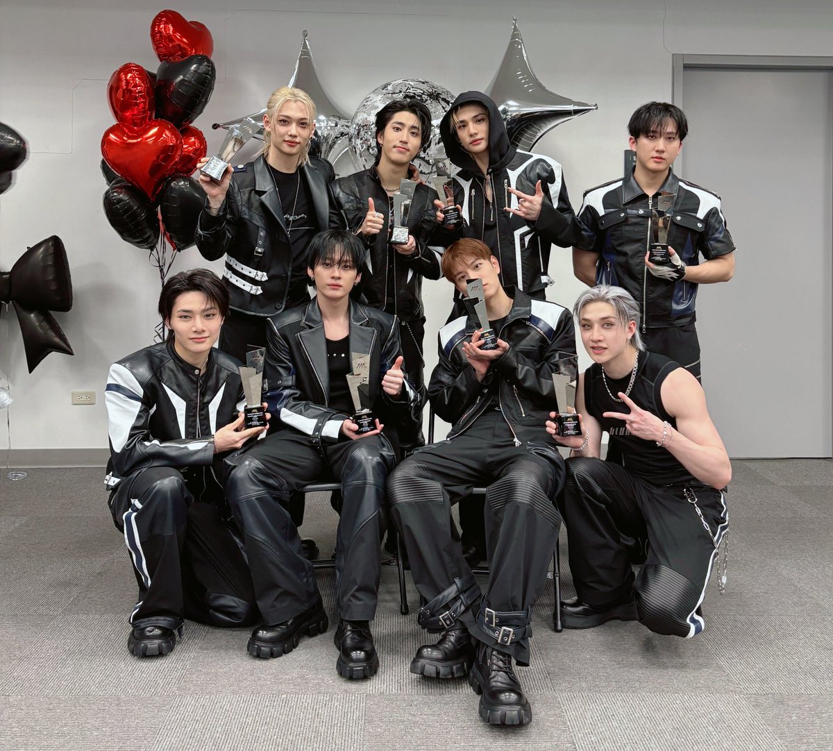 🦊우리 멤버 수만큼 받은 게 믿기지 않는구만 ㅎㅎㅎ