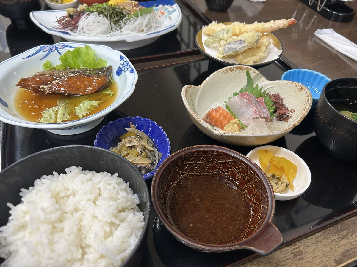 poppoco_fishing's tweet photo. 昨日のアジングは釣れませんでした🥹
ホームの常夜灯がLEDになってたので他の場所探さなきゃ https://t.co/UJUJMuQAGS
