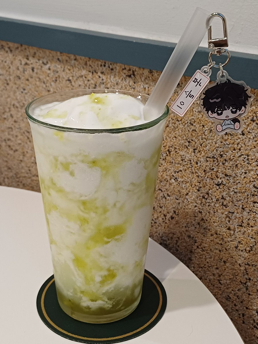 #HAPPY_DOBIN_DAY
#1207_앞으로_기억될_복슬이의_날 
#사장님_저_오늘_축하해_주세요 
#문비서_생일_축하해_사장놈이

복슬아!!! 
25년 너의 생일을 축하할 수 있어 기쁘다!!!
태오형아랑 결혼해서 아기 낳고 행복하게
사는게 내 소원....!!!!!
생일 너무 축하해!!!! 꽃길만 걷자!!!