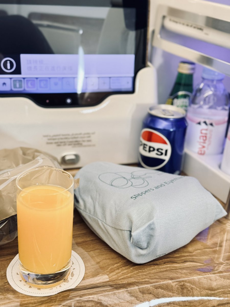 Xiaoyu_184CM's tweet image. 结束一周的行程，回港继续搬砖了！
非常感谢主办方的邀请，
和当地朋友的热气款待.
这次时间有限，没约上的朋友下次再约.
特别感谢Melisa小姐姐的超规格接待，
品尝美味的同时还了解了当地的投资资讯。
青山不改，绿水长流，大家下次再见.
#BinanceBlockchainWeek