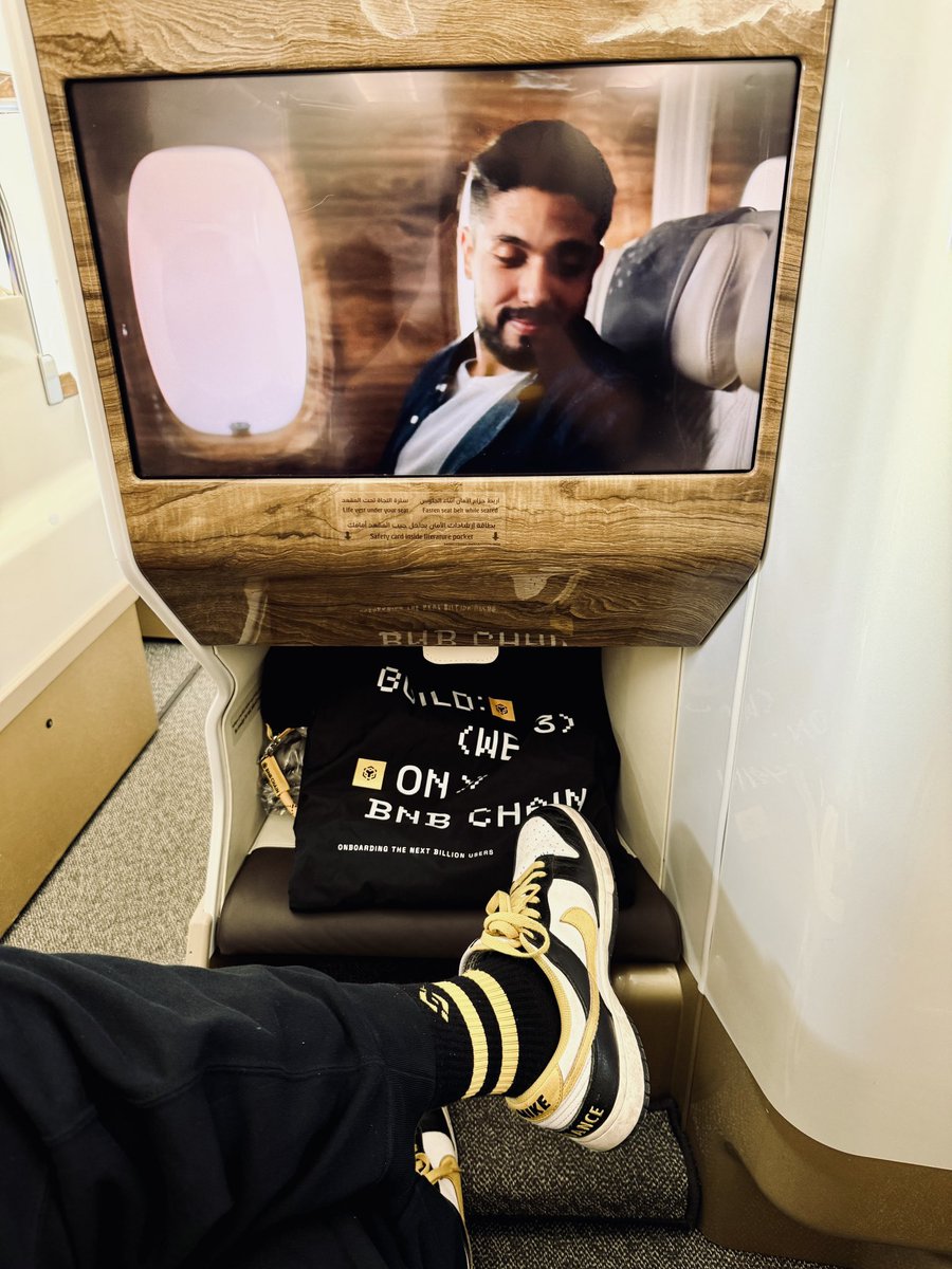 Xiaoyu_184CM's tweet image. 结束一周的行程，回港继续搬砖了！
非常感谢主办方的邀请，
和当地朋友的热气款待.
这次时间有限，没约上的朋友下次再约.
特别感谢Melisa小姐姐的超规格接待，
品尝美味的同时还了解了当地的投资资讯。
青山不改，绿水长流，大家下次再见.
#BinanceBlockchainWeek