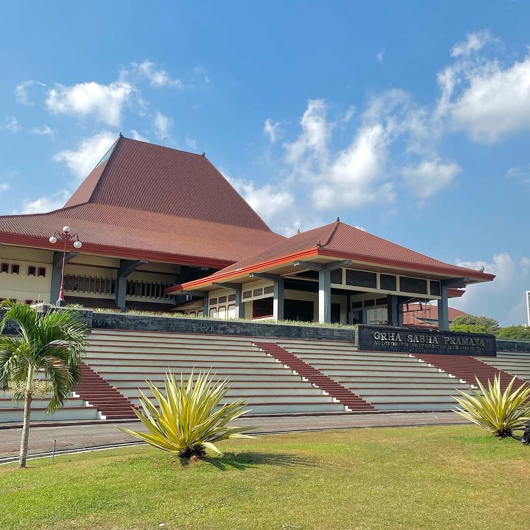 plazaFEBUGM's tweet image. Universitas Gadjah Mada will officially begin the final test tomorrow.