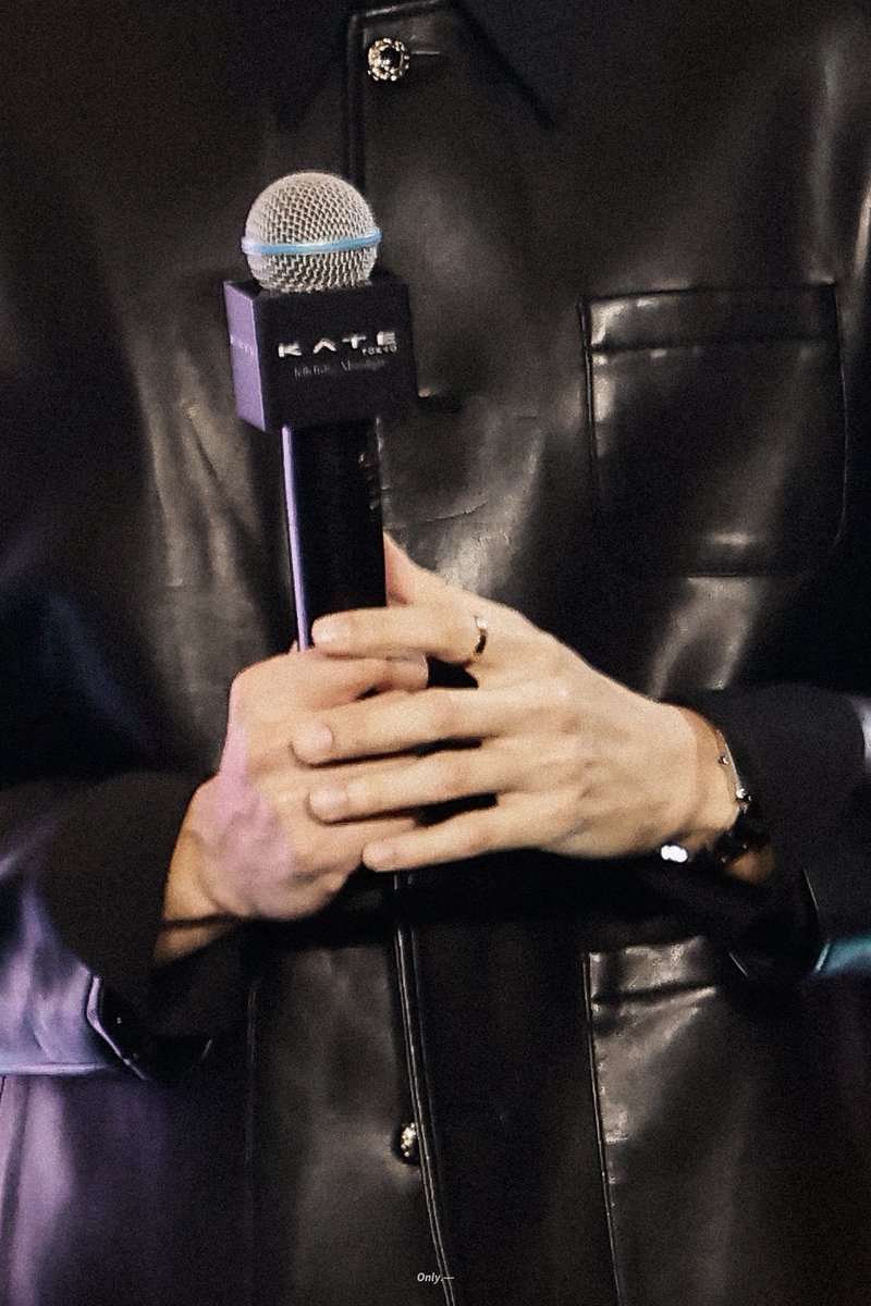 25.12.07 ⟢[🍅] 

KASIBOOK WITH KATE

ถึงจะออกงานคนเดียว แต่ก็มีแหวนแทนใจคับ 

#KATExEVEANDBOY
#kasibook <a href="/kasibook/">กษิบ๊อง (ปลูกผลเขือเทศ)</a>