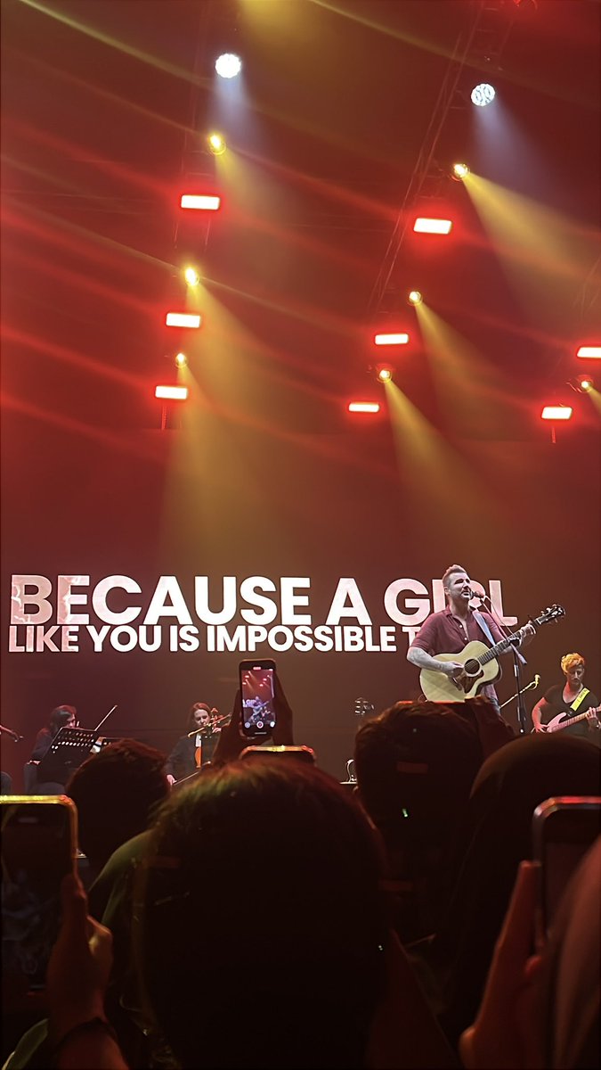 mochiglico's tweet photo. bucket list konser gue kayanya dah semua. tinggal bts abis itu kita pensiun deh, ganti hobi wkwwkk https://t.co/418Pj1yZNa