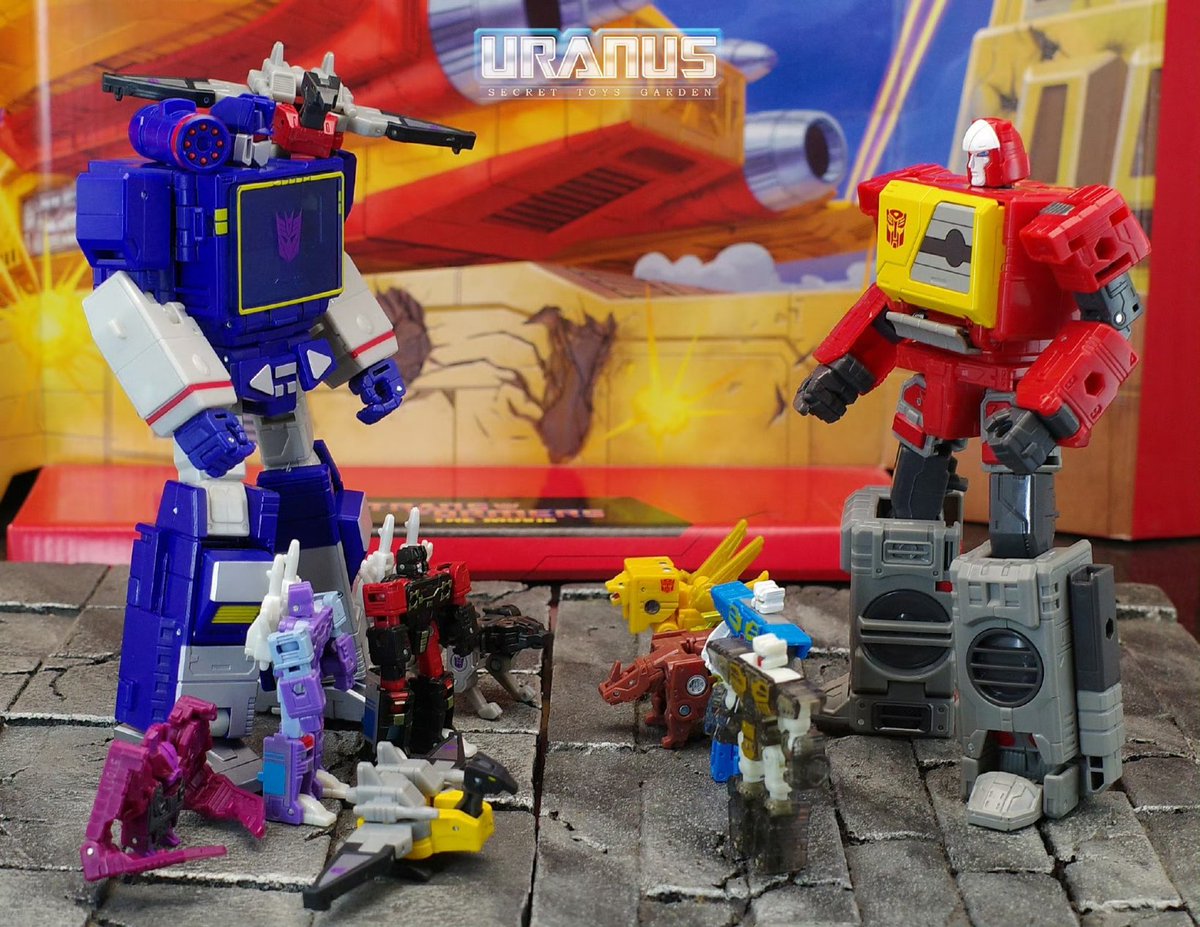 uranusdd's tweet photo. SS-86 The Movie Soundwave and Blaster https://t.co/uNUyejckB5