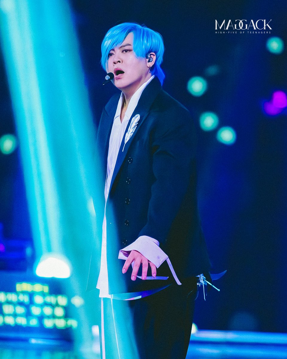 감각 tweet media