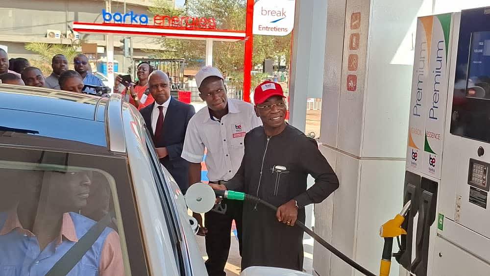 Sainte_Hermine5's tweet photo. Burkina Faso🇧🇫 |TotalEnergies devient officiellement “Barka Énergies” après son rachat par Coris Invest Group de l’homme d’affaires Idrissa Nassa, fondateur de Coris Bank International.
#bbvipks4 #pazar #heepsv https://t.co/yRNGzZiEZM