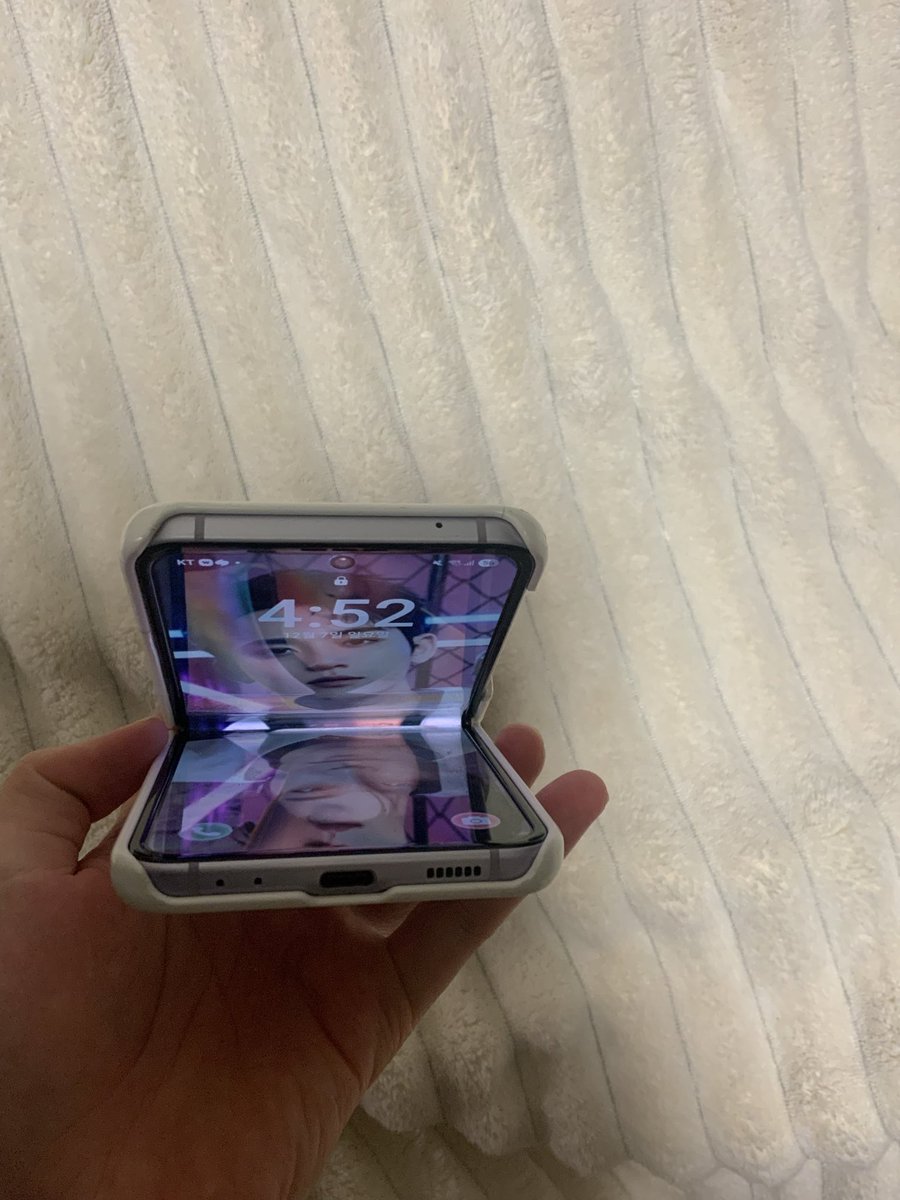 cpwhgdk's tweet image. 키스함