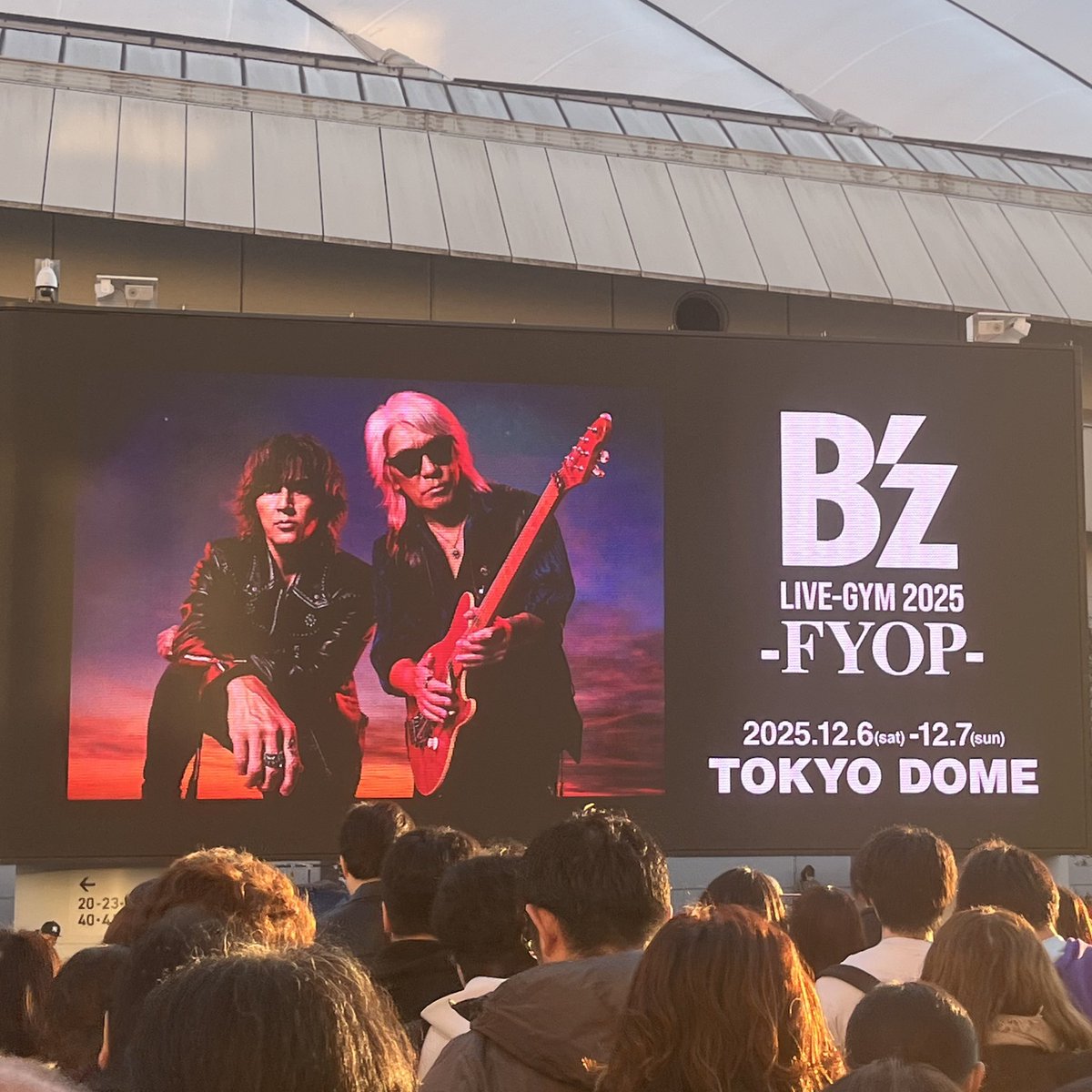 T1T0R9T's tweet photo. 今年最後のライブへ
#BzLIVEGYM2025FYOP https://t.co/k4jtUaJMAC