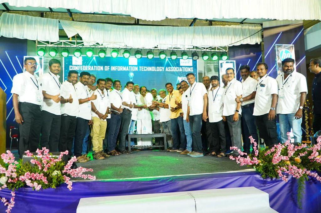 Manothangaraj's tweet image. CONFED-IT – Confederation of Information Technology Associations நடத்திய IT MEGA SUMMIT 2025 நிகழ்வில் சிறப்பு விருந்தினராக கலந்து கொண்டு சிறப்பித்தேன்.

#CONFEDIT #ITMegaSummit2025 #InformationTechnology #DigitalIndia #TamilNadu
#Manothangaraj #MinisterManothangaraj