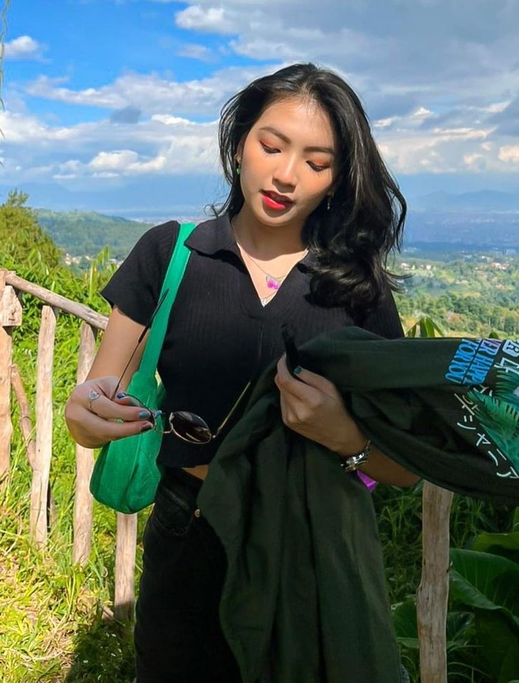 CapGuy_'s tweet image. Mommy Gre 🙇🏻‍♂️
#SunDate