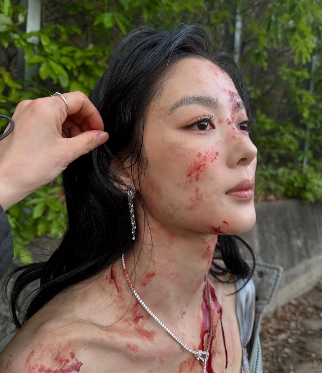 너무 고생하고 수고했어 
친애는 유정이 필모중에 
가장 자랑스러운 필모로 남을거야