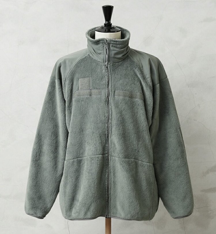 raku_raku_13's tweet photo. WAIPERのECWCS Gen3フリース。
「実物新品」「POLARTEC」が手に入るのは本当にラストチャンスかも。
🛒💨 在庫チェックはリプ欄、またはプロフのリンクから!
#ECWCS #デッドストック #軍モノ #POLARTEC #ミリタリーコーデ #フリース #神アウター #買ってよかった #ad https://t.co/FerN7HK8wV