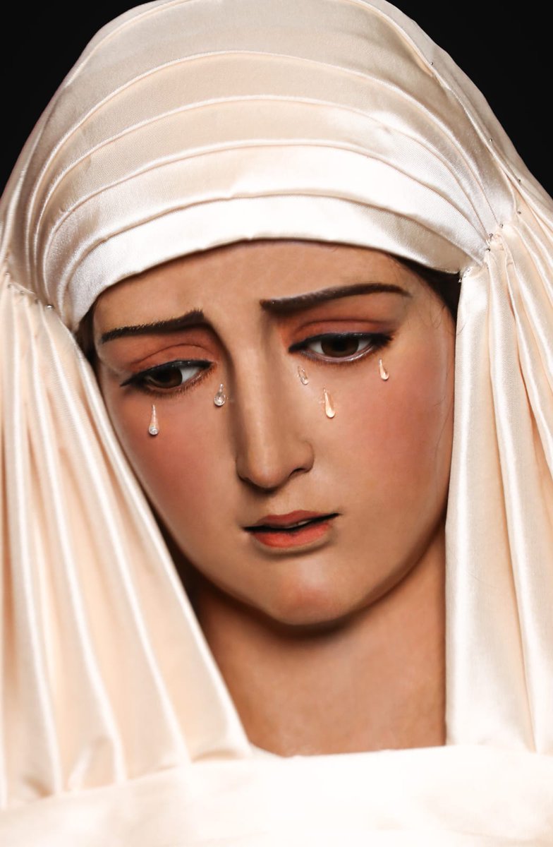 💙 LA VIRGEN DE LA HINIESTA DOLOROSA EN EL TIEMPO DE ADVIENTO Y PARA LA SOLEMNIDAD DE LA INMACULADA CONCEPCIÓN |

🪡 En este nuevo tiempo litúrgico de adviento, en el que esperamos  con impaciencia el nacimiento del Divino Redentor y para la Solemnidad de la Inmaculada