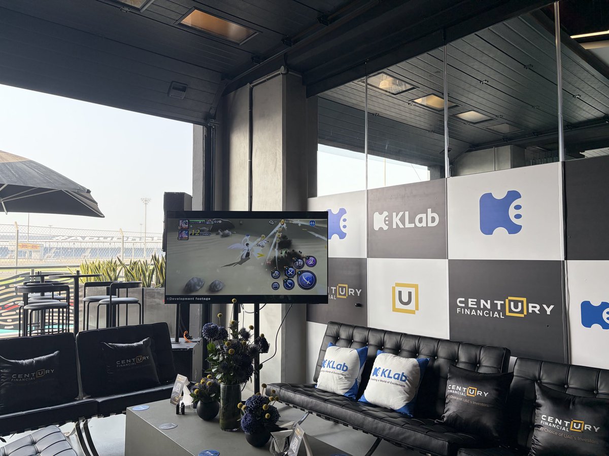 37da's tweet image. 先週は、資本業務提携の調印の前後、ドバイに金融機関を精力的に周り、IRしてきました。
週末からは首都アブダビに移動しました。今週末、アブダビでではF1グランプリ今期 最終戦が開催です。 今季は混戦で、本日の 来週戦まで誰が優勝するか分かりません。…