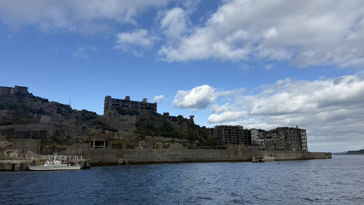 ashitakameron's tweet photo. 長崎県にお邪魔しました〜初！
平和公園、爆心地公園を1日目に見に行って、2日目に軍艦島。色々すごかった！
歴史苦手だけど、それでも感慨深かった。
ごはんも美味しかったです。牡蠣、チャンポン、ハトシ、かんころ餅などなど色々食べました。
かんころ餅好き✨
次はバイオパーク行きたいなぁ🐒 https://t.co/Lzog9MQs6w