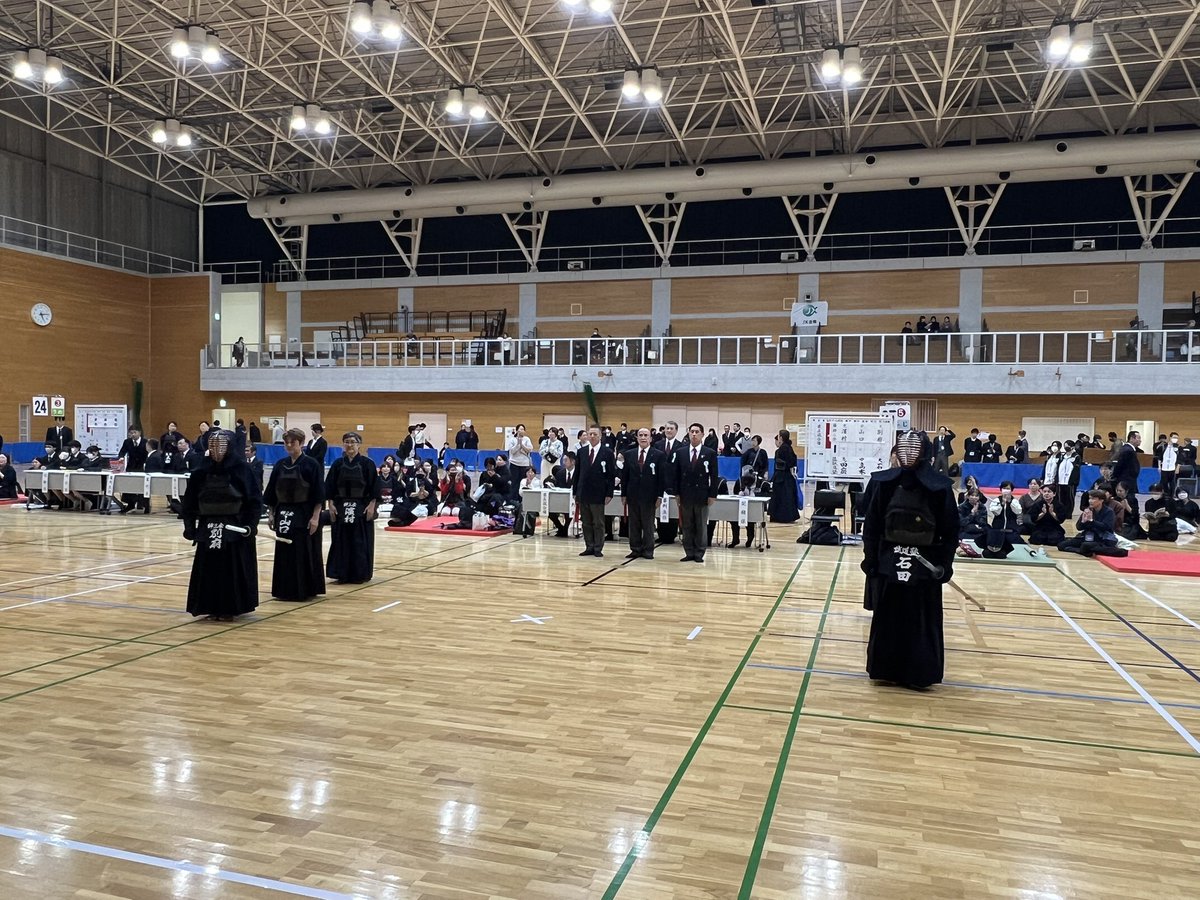 zendoren's tweet photo. 大会結果
【第24回レディース剣道大会】

◯桜の部(45-59歳)
優勝 ♨️ぐんま(群馬)
準優勝 天晴会A(東京)
第3位 乙女会(茨城)
第3位 なのはな(千葉)

◯藤の部(60歳-)
優勝 誠道塾(東京)
準優勝 絆三会(東京)
第3位 美剣会(神奈川)
第3位 松風館(千葉) https://t.co/FyrhaqQ61x