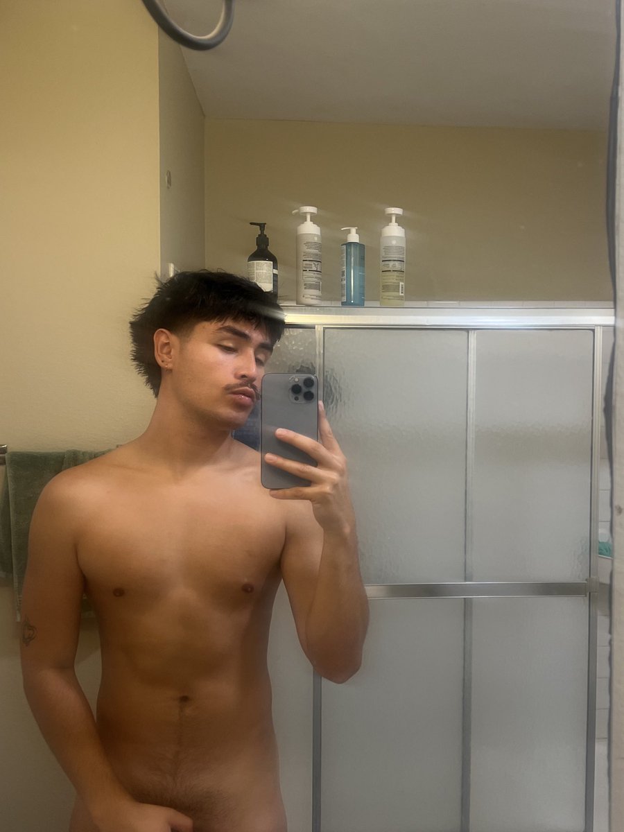 AlexanderR__00's tweet photo. https://t.co/LZf1Y9VkHv