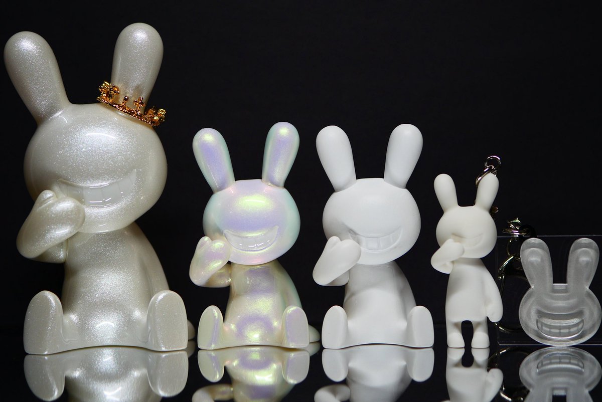 今週のお眺めラビット。 二十四節気・大雪には白兎。いつかは雪結晶を