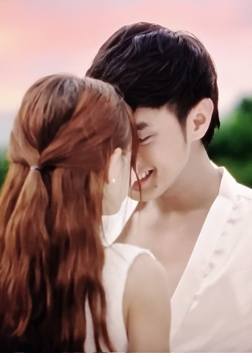 cutieyabmat's tweet photo. So alin po ang tunay na ending @ofc_iwant ? 😅

#GhostingEpisode15 
#GhsotingPart2
#JMFyang https://t.co/eAm2nYw25h