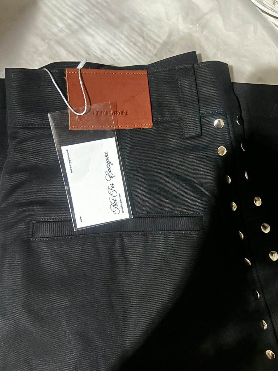 cchanteyy's tweet photo. ส่งต่อNot for everyone - Studded chino work jorts กางเกงขาสั้น 
ผ้านุ่มดีมากๆๆ ทรงสวยถูกต้องทุกอย่าง ส่งต่อ1500฿ จาก 2190฿ค่ะ #ส่งต่อเสื้อผ้ามือสองสภาพดี #ส่งต่อเสื้อผ้ามือสอง #เสื้อผ้ามือสองราคาถูก #ส่งต่อเครื่องสําอาง #เสื้อผ้ามือ2 https://t.co/lRRmrRsESR