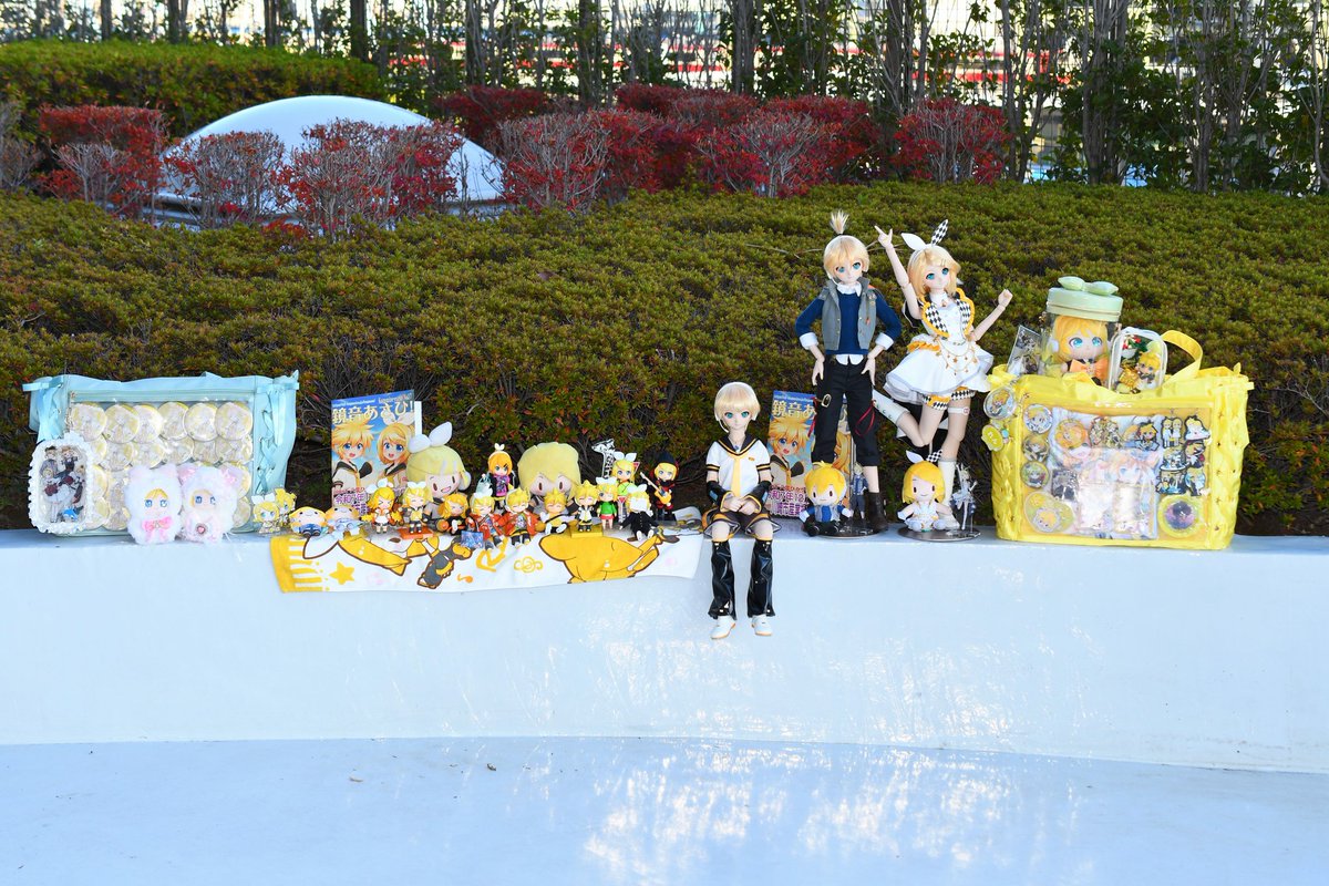 ねんどろ鏡音一家オーナーのリンリン様(⁠@hideakikagamin1) 素敵な痛バ