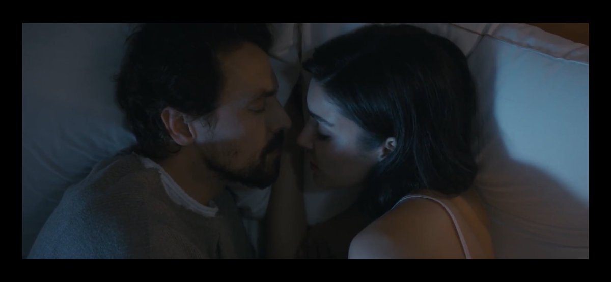 SteviethTv's tweet photo. This scene is the most raw and emotional one in all the movie. Bilge’s whispering made the scene a whole lot more intimate. As if she spoke in a normal voice, he would disappear. It also shows how much she wants her feelings to come to a full circle #HandeErçel #IkiDünyaBirDilek https://t.co/wRFqJibm6U