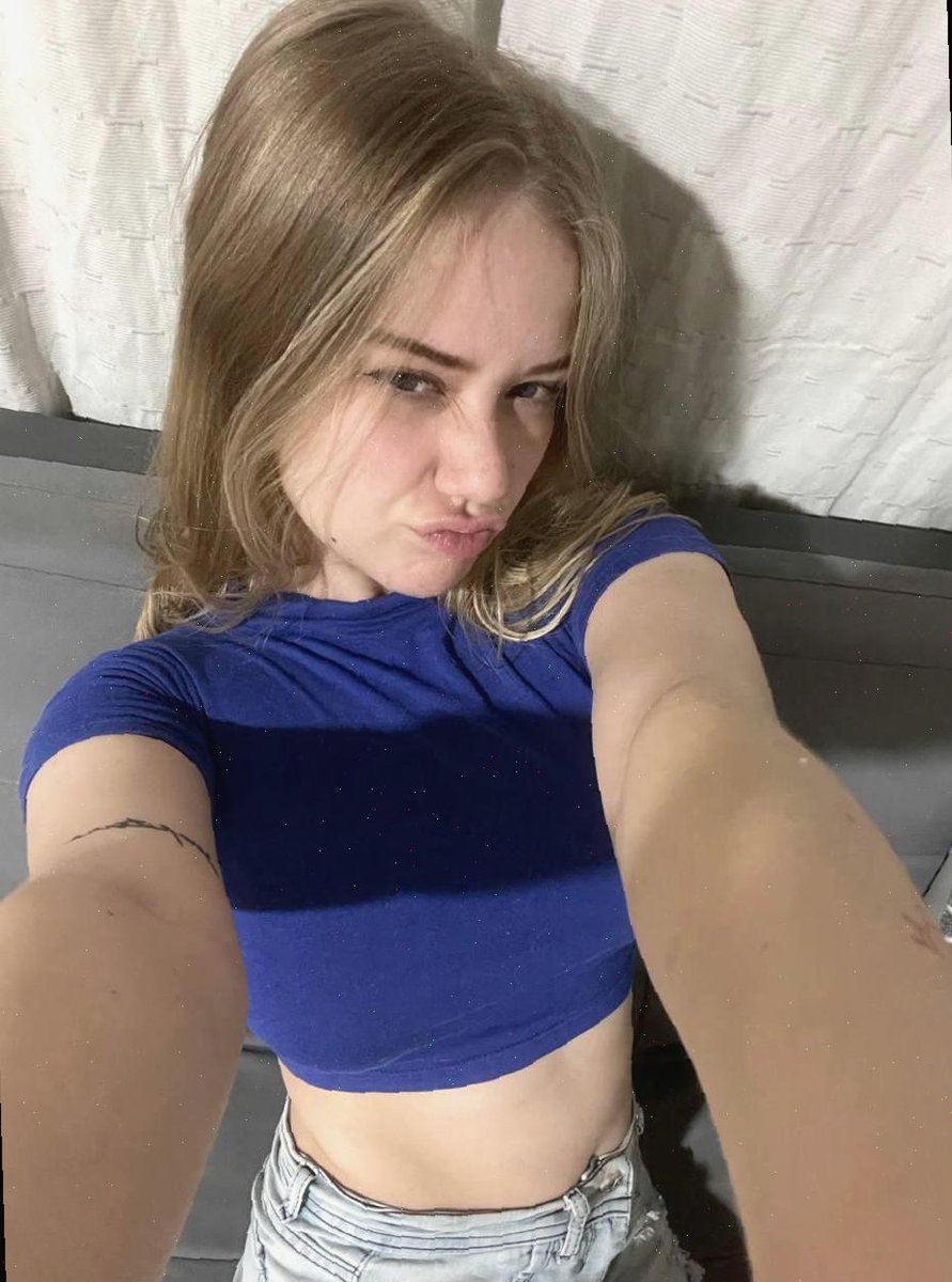 PEacec19u's tweet image. if overthinking burned calories i'd be a supermodel by now