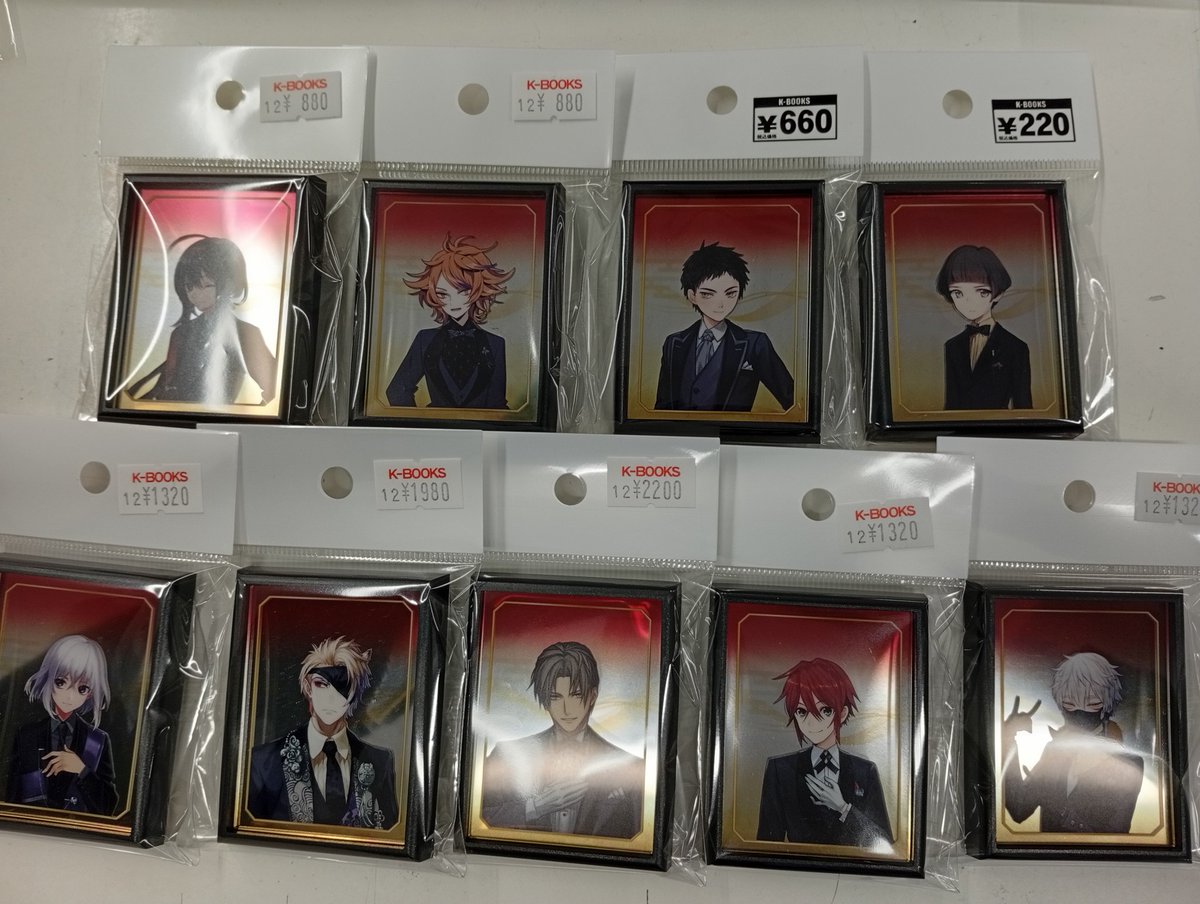 入荷情報】 刀剣乱舞 大本丸博 スクエア缶バッジ へし切長谷部 鬼丸