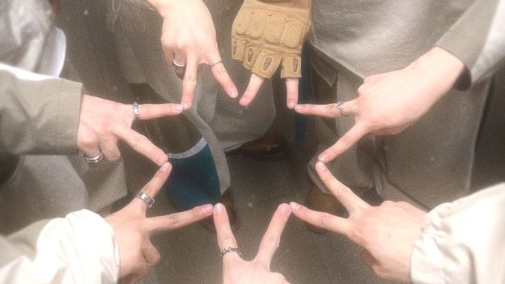 fwnesque's tweet image. keyword: #kickflip / #weflip !!

hi im new, i discovered them through their AAA performance and i really want to get into them pls help mee! for now, i only know the recent song and the fandom name please adopt me and help rt pls pls pls i need moots &amp;gt;&amp;lt;