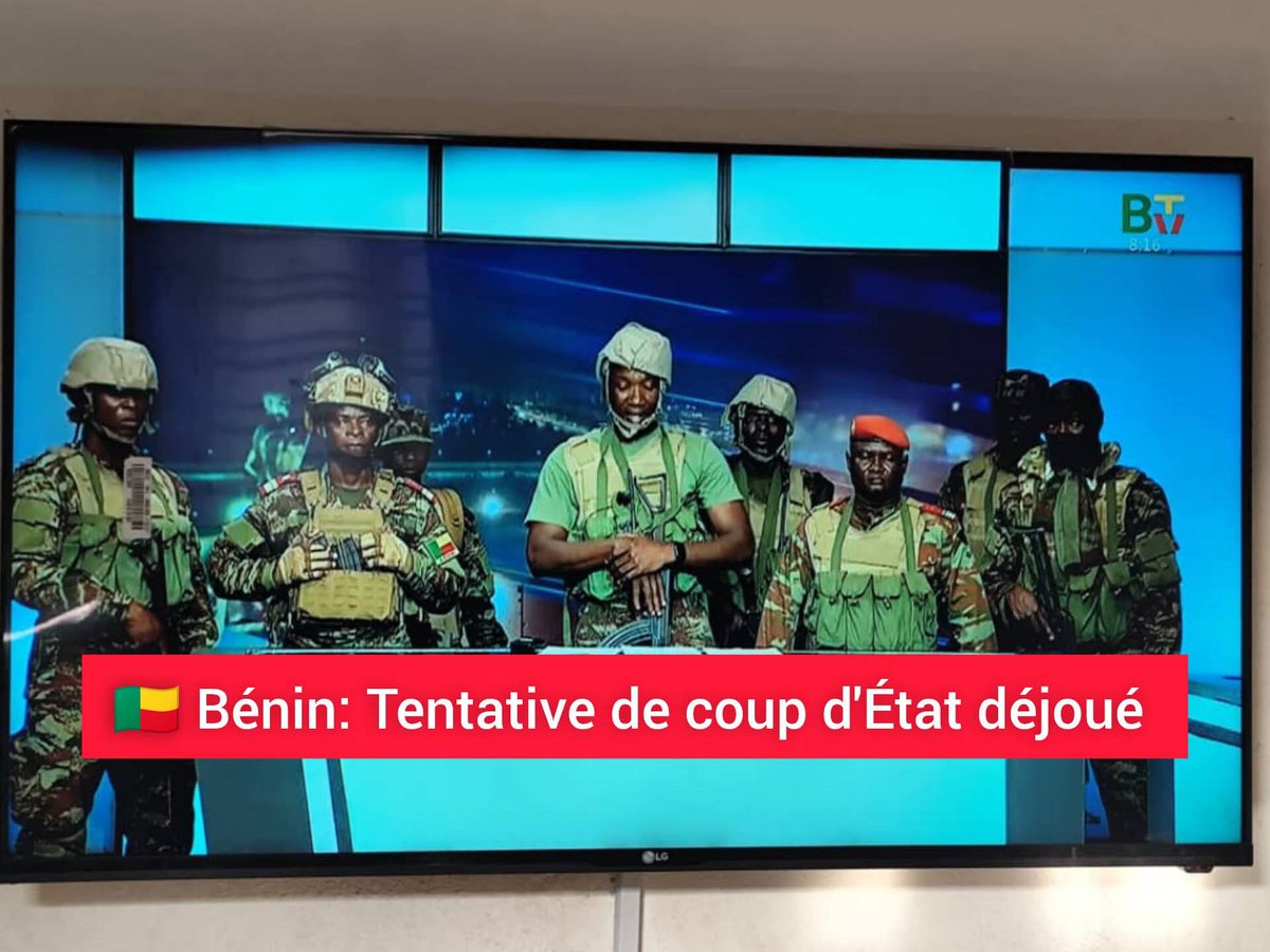 🇧🇯 Une tentative de coup d’État rapidement déjouée

Une tentative de coup d’État a été déjouée tôt ce matin au Bénin, après qu’un groupe d’une dizaine de militaires a pris d’assaut la Télévision nationale. Les mutins ont brièvement diffusé en boucle un message annonçant la