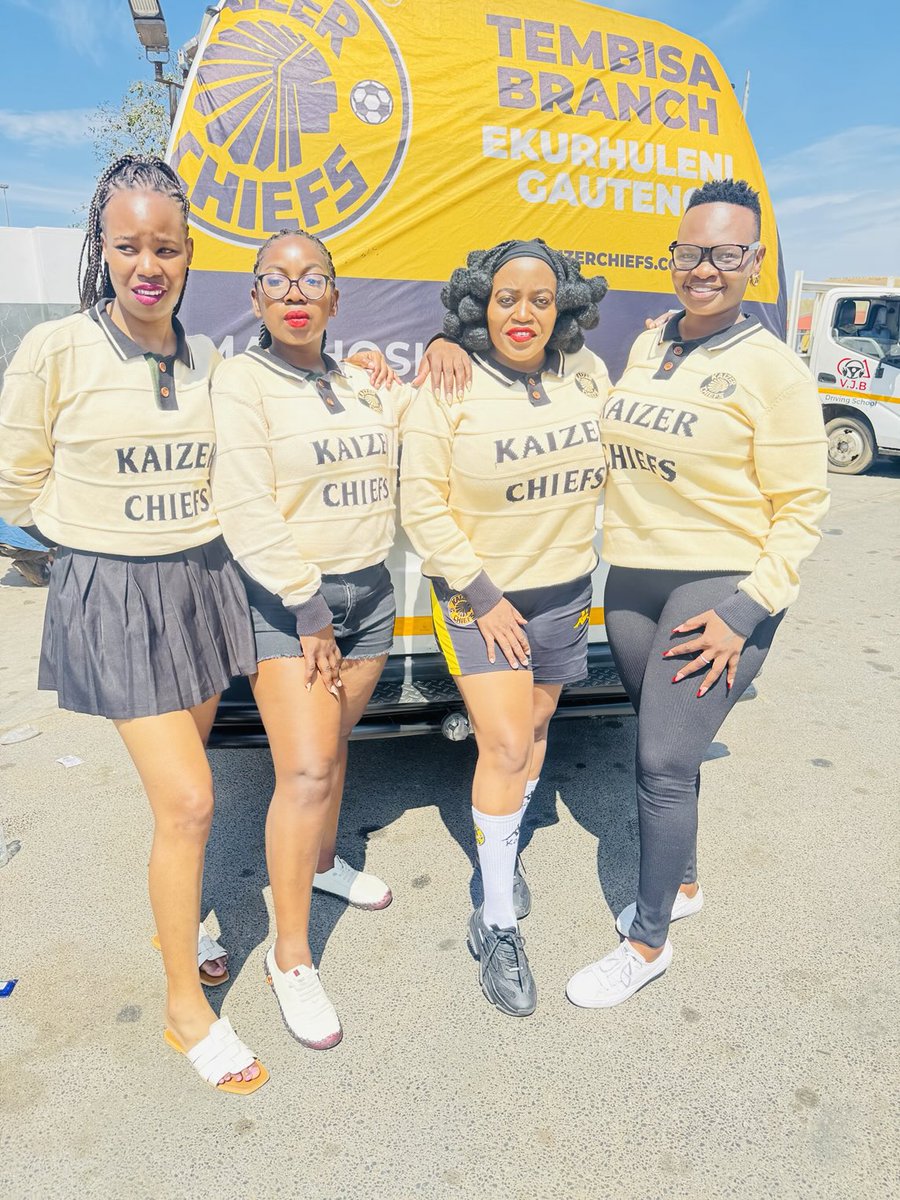 Enroute to Mbombela Stadium because it’s another Kaizer Chiefs day ❤️&amp;✌️