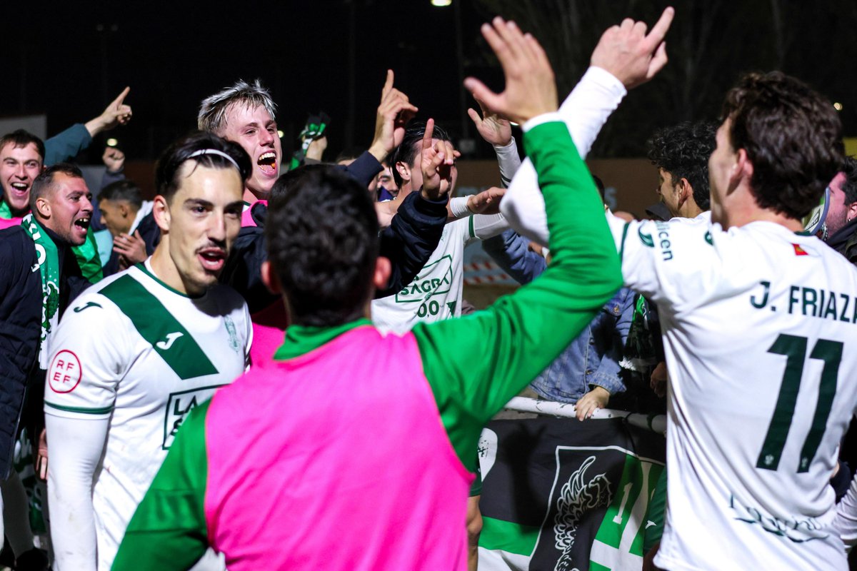 Ayer ganó tu Toledo. 
Hoy es domingo. 
Mañana es festivo.

La vida te sonríe. 🟢⚪️

#SiempreCDToledo 💚⚪️