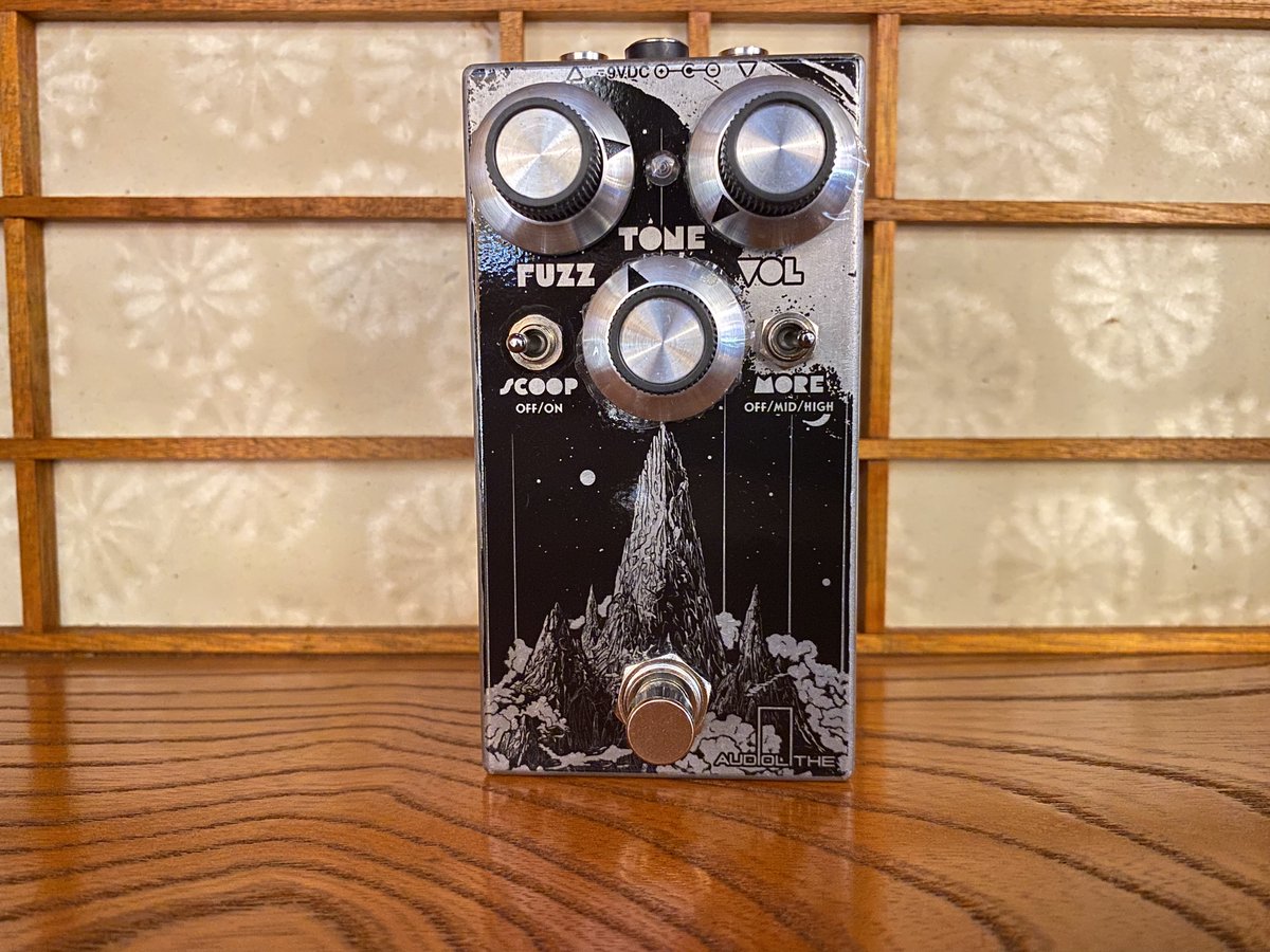 amgriffbrett's tweet photo. 再入荷！
フランス・モントルイユ発。AUDIOLITHE（オーディオリゼ）のコンセプトは音の限界を押し広げ、新鮮で創造的な音楽体験を提供するペダルです。
https://t.co/6hePaSlElo https://t.co/UGiojmRYsb