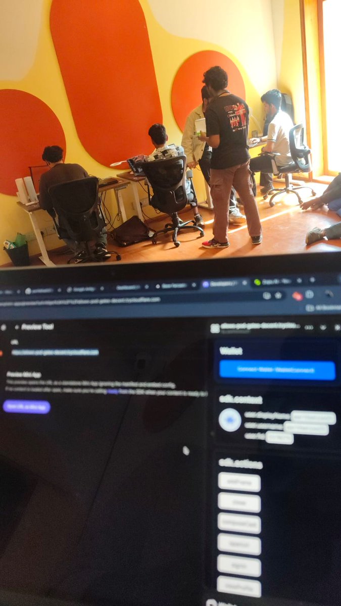 ParthBhatt88346's tweet photo. Here at @WTFxZo for the HyperThon Finals by @base ⚡
Building the future of on-chain, one block at a time.
And as @roshanonx says — stay pro, bois. 🚀🔥
Let’s make history. https://t.co/Mooz8y21rH